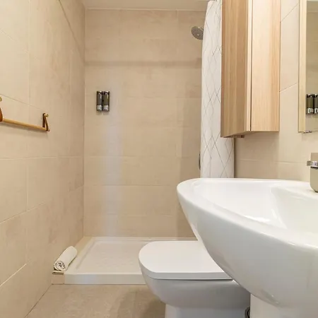 Apartment Allo Bonald Piscina - Parking 3 *